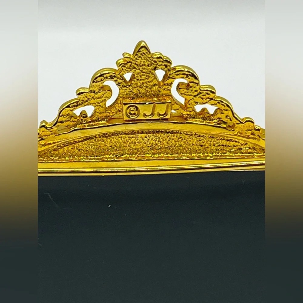 JJ Jonette ornate gold